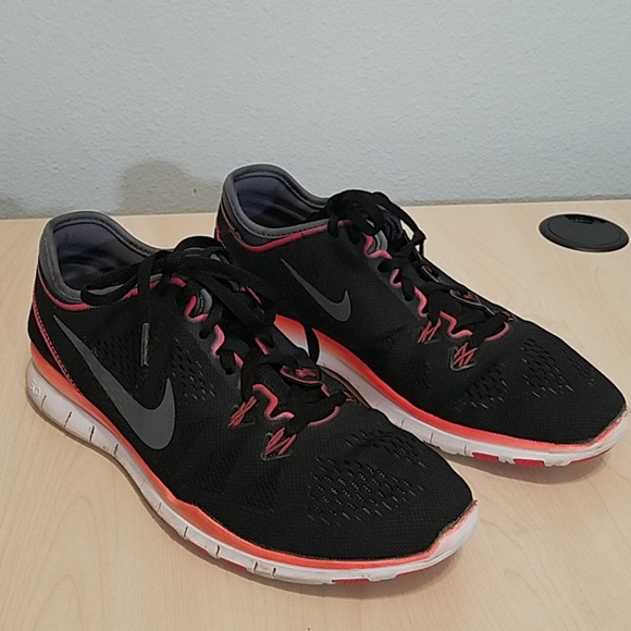 Nike Shoes - Nike free TR fit 5 black orange sneakers size 8.5